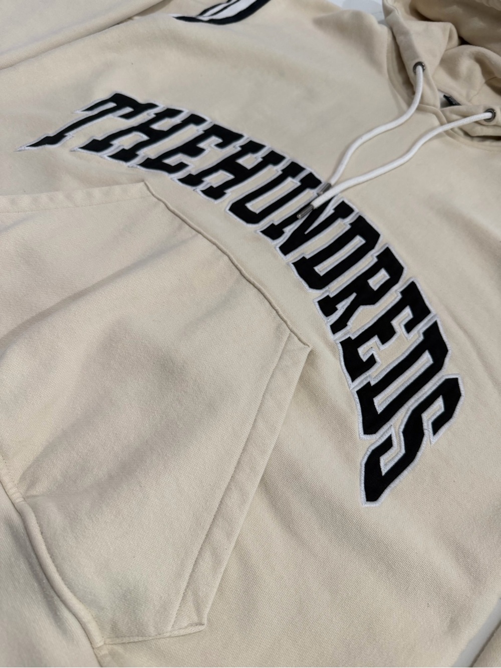The Hundreds Hoodie Mens Large Cream Pullover Logo Embroidered Streetwear - Picture 3 of 9